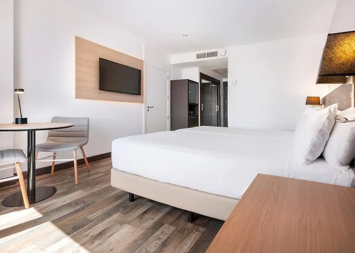 Paseo Del Mar Affiliated By Melia 4* 加的斯